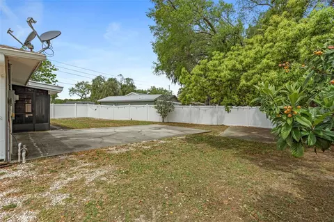 Exterior - 7367 Gates Cir, Spring Hill, FL 34606 photo 6 of 9