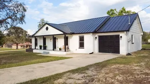 18406 Sand Pine Dr, Spring Hill, FL 34610