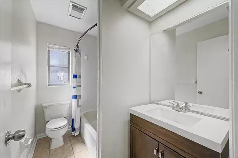 Bath - 1358 Ivydale Rd, Spring Hill, FL 34606 photo 4 of 4