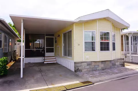 21145 Lazy Days Cir, Lutz, FL 33558