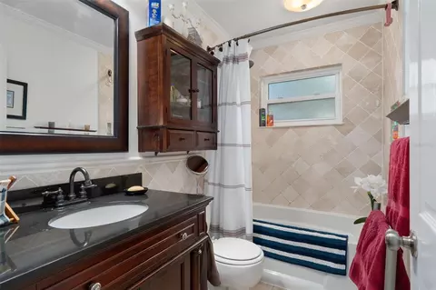 Bath - 2314 Danforth Rd, Spring Hill, FL 34608 photo 4 of 4