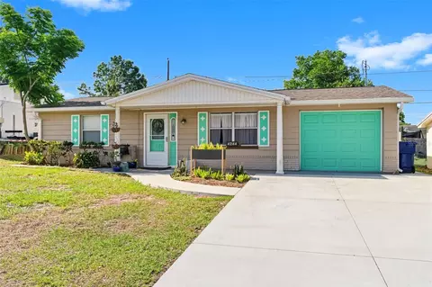 4244 Woodfield Ave, Holiday, FL 34691