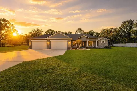 2111 Maximilian Ave, Spring Hill, FL 34609