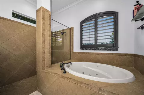 Bath - 10706 Ruffino Ct, Trinity, FL 34655 photo 4 of 8