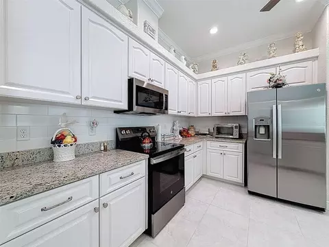 Kitchen - 1321 Valiant Ave, Spring Hill, FL 34608 photo 3 of 5