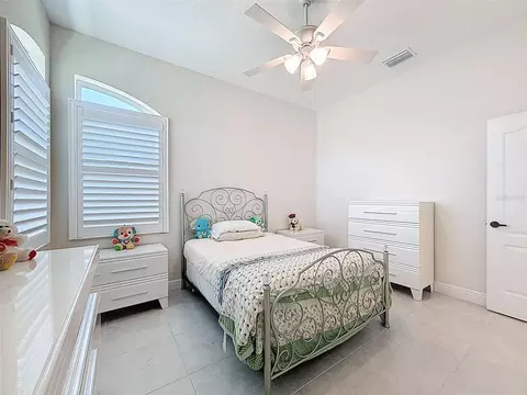 Bedroom - 1321 Valiant Ave, Spring Hill, FL 34608 photo 2 of 8