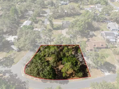 5043 Cardinal Dr, Dade City, FL 33523