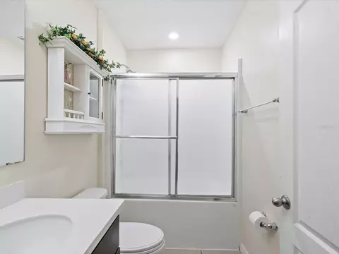 Bath - 13169 Santee St, Spring Hill, FL 34609 photo 1 of 7