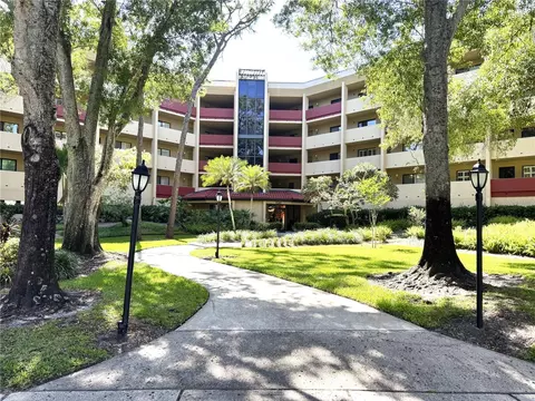 3076 Eastland Blvd #203, Clearwater, FL 33761