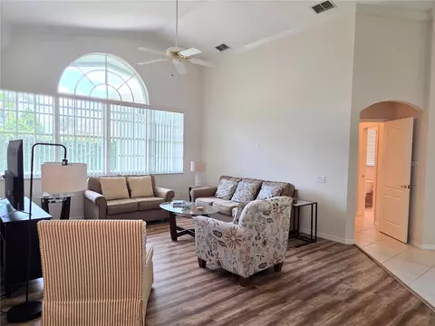Living - 9222 Bonnington Dr, Trinity, FL 34655 photo 2 of 2