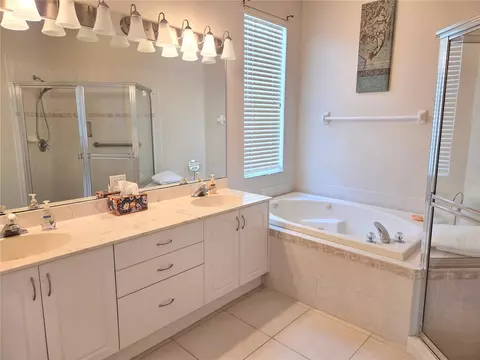 Bath - 9222 Bonnington Dr, Trinity, FL 34655 photo 1 of 4