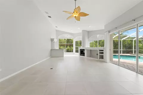 Living - 6153 New Osprey Pt, Weeki Wachee, FL 34607 photo 6 of 10