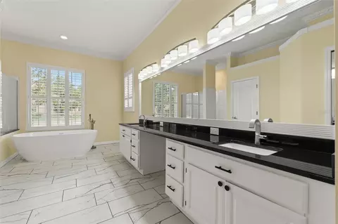 Bath - 6153 New Osprey Pt, Weeki Wachee, FL 34607 photo 2 of 7