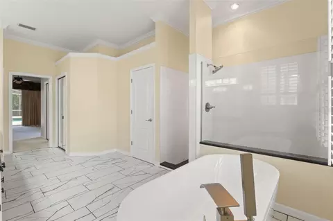 Bath - 6153 New Osprey Pt, Weeki Wachee, FL 34607 photo 4 of 7