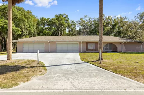 8976 Lake Dr, New Port Richey, FL 34654