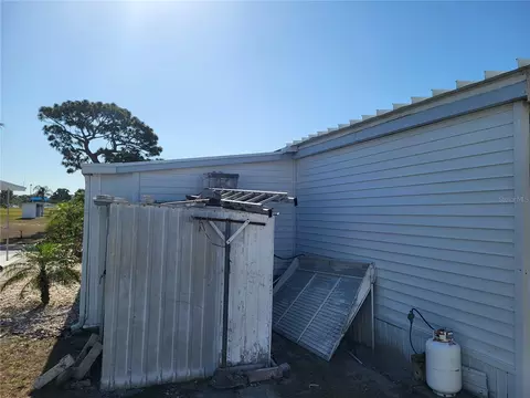 12017 Cartwright Dr, Hudson, FL 34667 photo 4