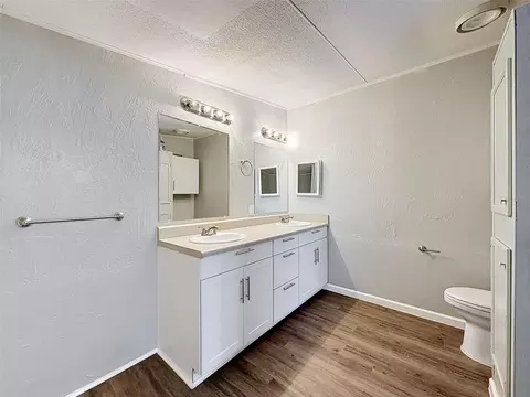 Bath - 15936 Archer St 9718 Denton Ave, Hudson, FL 34667 photo 3 of 5