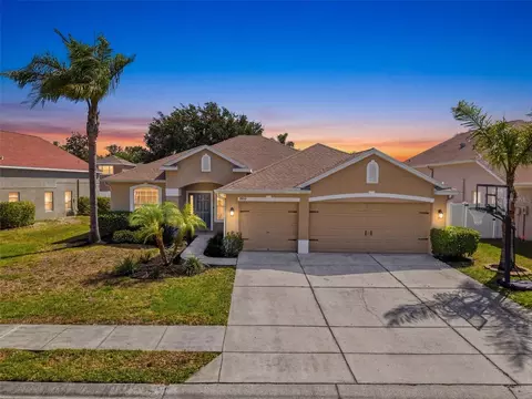 8950 Sandusky Ln, New Port Richey, FL 34654