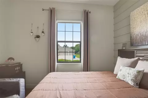 Bedroom - 14100 Bassingthorpe Dr, Spring Hill, FL 34609 photo 5 of 13