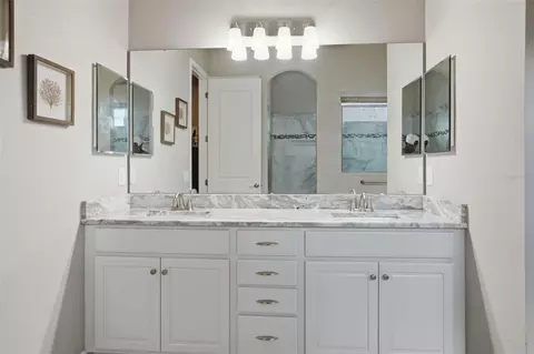 Bath - 14100 Bassingthorpe Dr, Spring Hill, FL 34609 photo 1 of 10