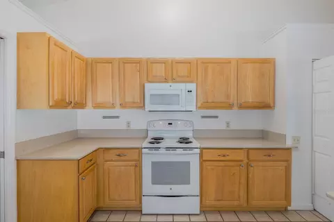 Kitchen - 8912 Thoreau Pl, Hudson, FL 34667 photo 2 of 3