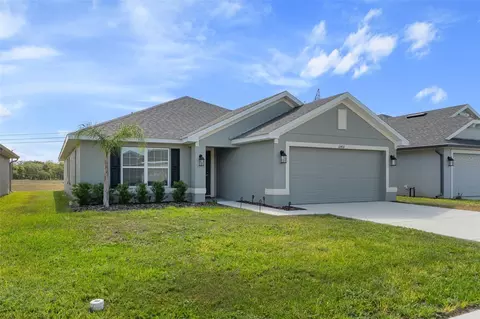 Exterior - 12492 Pine Bluff St, Spring Hill, FL 34609 photo 3 of 8