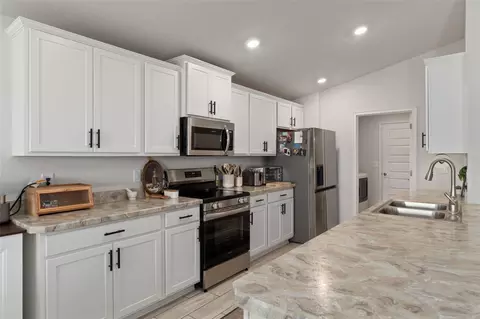 Kitchen - 12492 Pine Bluff St, Spring Hill, FL 34609 photo 1 of 2