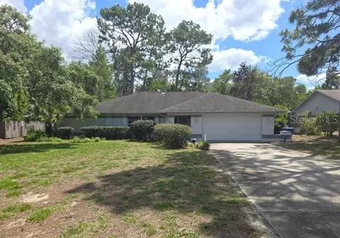 8056 Chaucer Dr, Weeki Wachee, FL 34607