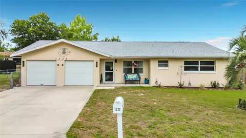 1225 NE 2nd St, Crystal River, FL 34429