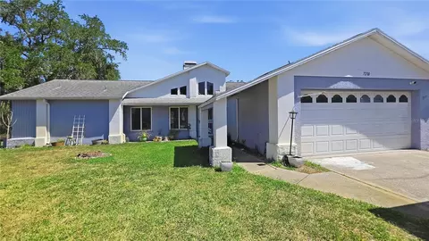 7203 Bramblewood Dr, Port Richey, FL 34668