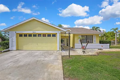 7411 Baltusrol Dr, New Port Richey, FL 34654