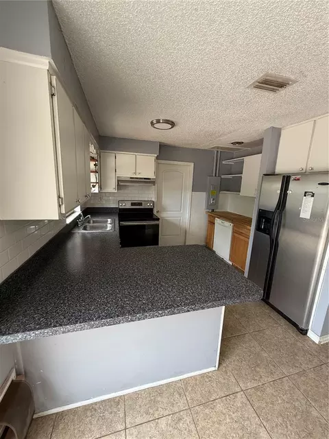 Kitchen - 9275 Chase St, Spring Hill, FL 34606 photo 4 of 4