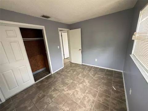 Bedroom - 9275 Chase St, Spring Hill, FL 34606 photo 3 of 7