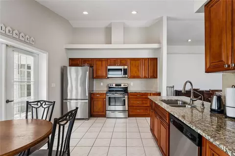 Kitchen - 1018 Castille Dr, Spring Hill, FL 34608 photo 4 of 5