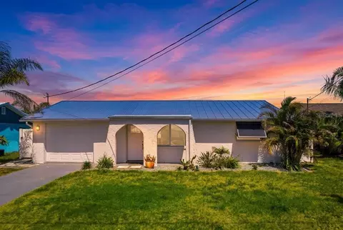 13902 Barnard Ave, Hudson, FL 34667