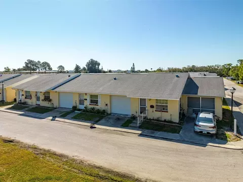 4954 Bitner St, New Port Richey, FL 34652