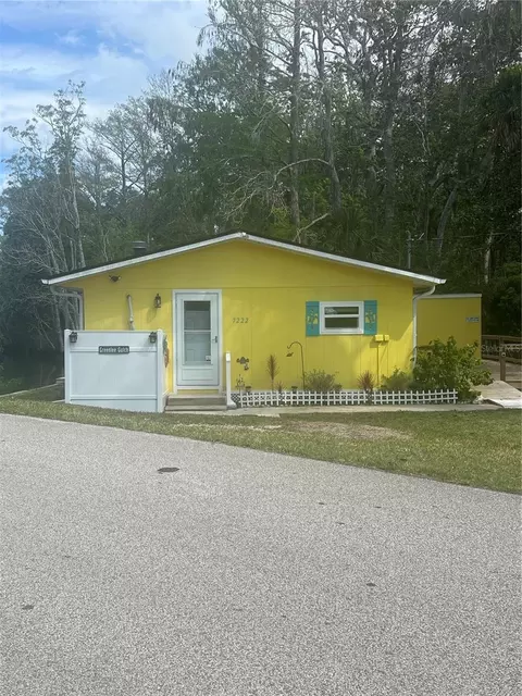 7222 Tropical Dr, Weeki Wachee, FL 34607
