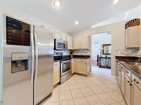 Kitchen - 26714 Middleground Loop, Wesley Chapel, FL 33544 photo 5 of 6