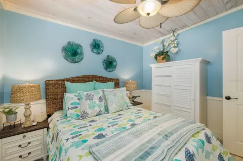 Bedroom - 5473 Darlene St, Weeki Wachee, FL 34607 photo 2 of 4