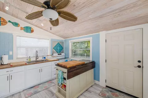 Kitchen - 5473 Darlene St, Weeki Wachee, FL 34607 photo 2 of 4