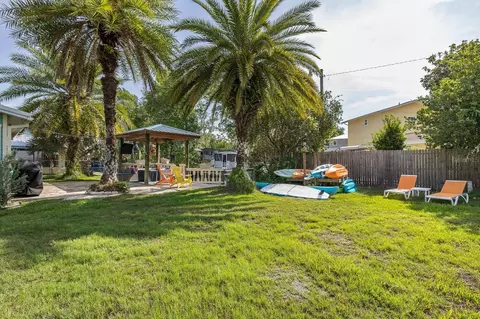 Exterior - 5473 Darlene St, Weeki Wachee, FL 34607 photo 16 of 17