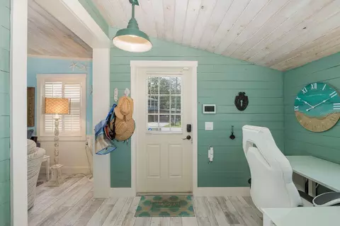 Entry Way - 5473 Darlene St, Weeki Wachee, FL 34607 photo 1 of 1