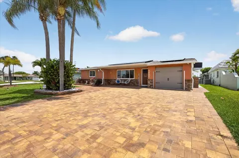 5006 Forestay Ct, New Port Richey, FL 34652