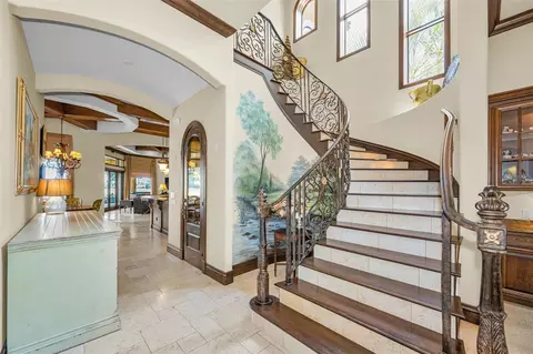 Entry Way - 10031 Milano Dr, Trinity, FL 34655 photo 3 of 7
