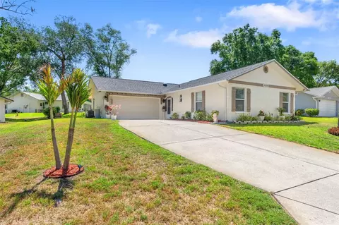10520 Springwood Dr, Port Richey, FL 34668