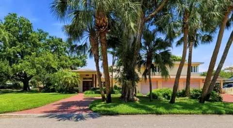 6000 2nd St S, Saint Petersburg, FL 33705