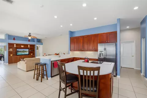 Kitchen - 2131 Gold Dust Ct, Trinity, FL 34655 photo 2 of 6