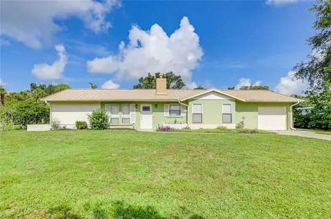 2110 Heasley Rd, Englewood, FL 34223