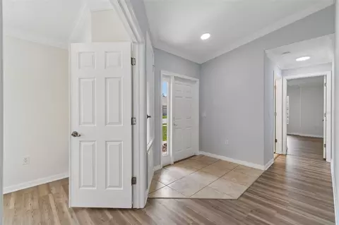 Entry Way - 18630 Rolling Hills Loop, Hudson, FL 34667 photo 1 of 4