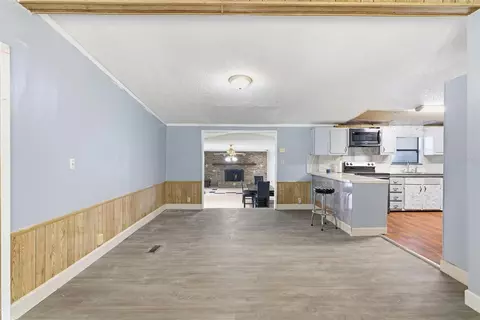 Living - 16229 Shellcracker Rd, Jacksonville, FL 32226 photo 5 of 7